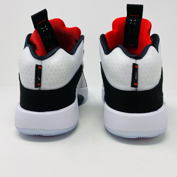 Jordan XXXV Performance Basketball Shoe - Picture 4 of 7